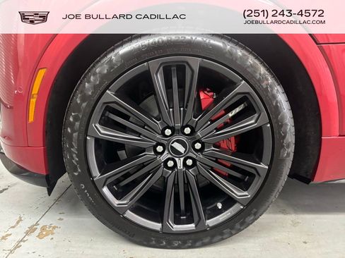 New 2026 Cadillac Lyriq V w/ LPO, Floor Liner Package image 14