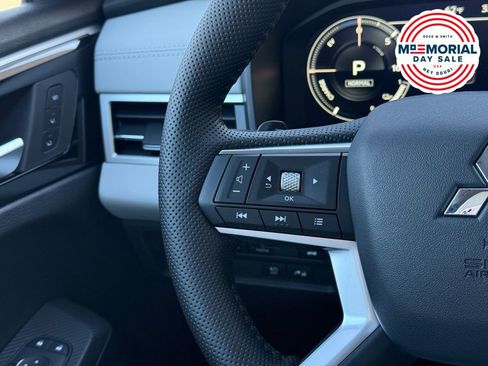 New 2025 Mitsubishi Outlander SEL AWD/4WD image 10