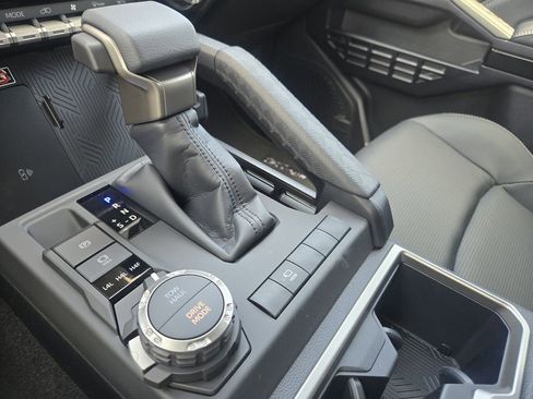 New 2026 Toyota 4Runner Limited AWD/4WD image 17