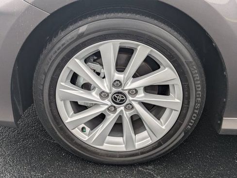 Used 2024 Toyota Camry LE FWD image 11