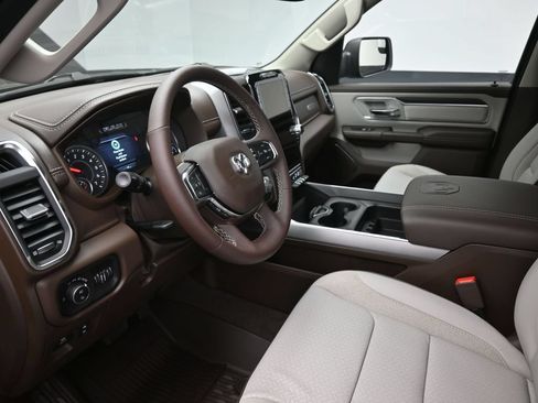 New 2026 RAM 1500 Laramie w/ Laramie Southwest Edition AWD/4WD image 19