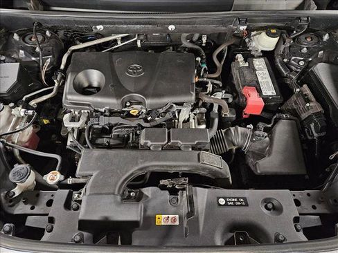 Used 2020 Toyota RAV4 LE image 21