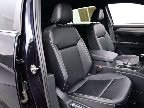 Used 2020 Volkswagen Atlas Cross Sport SE AWD/4WD image 17