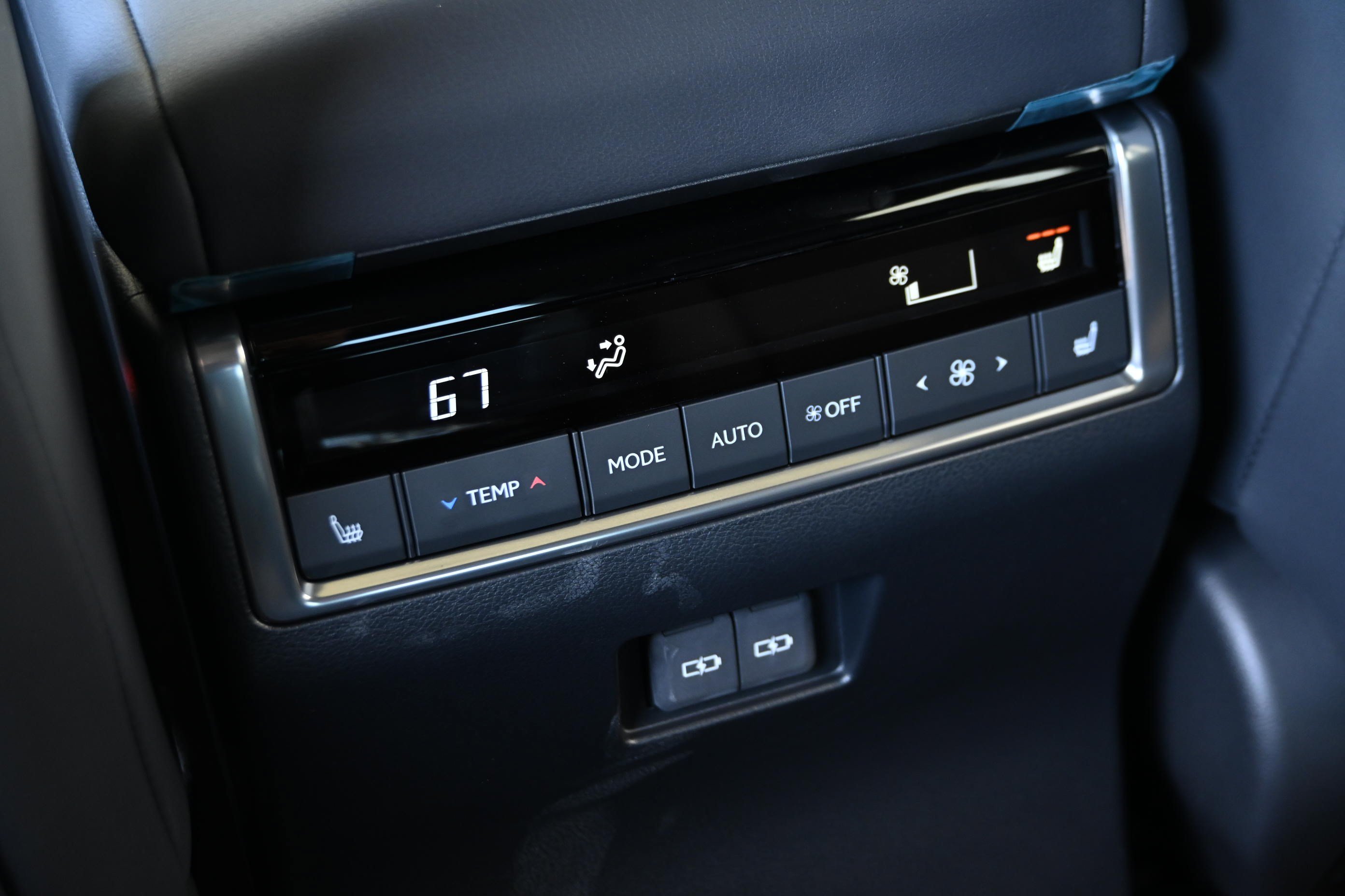 Used 2026 Lexus GX 550 w/ Accessory Package (2T) AWD/4WD image 32