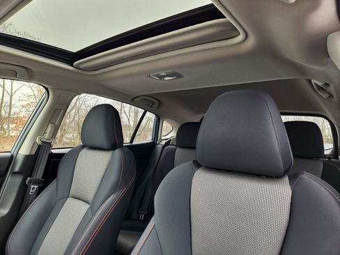 Used 2021 Subaru Crosstrek 2.0i Premium w/ Moonroof Package image 12