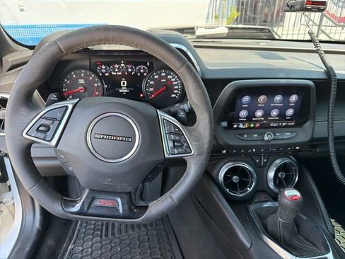 Used 2021 Chevrolet Camaro SS image 8