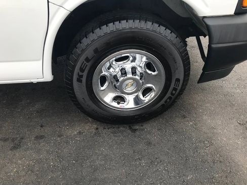 Used 2020 Chevrolet Express 2500 LS image 28