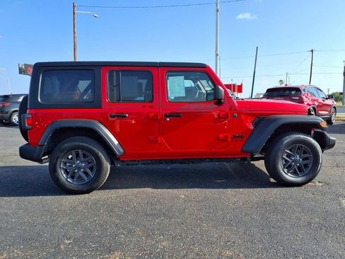 Used 2025 Jeep Wrangler Unlimited Sport AWD/4WD image 8