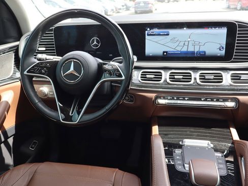 Used 2024 Mercedes-Benz GLE 450 4MATIC image 15
