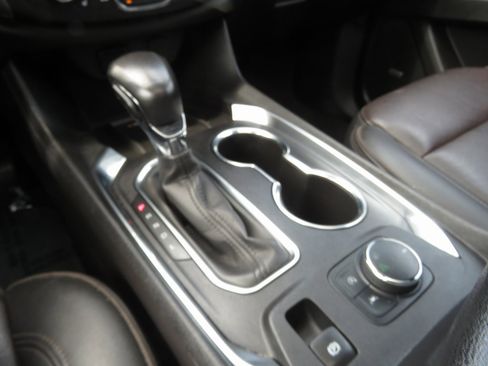 Used 2022 Chevrolet Traverse High Country image 25