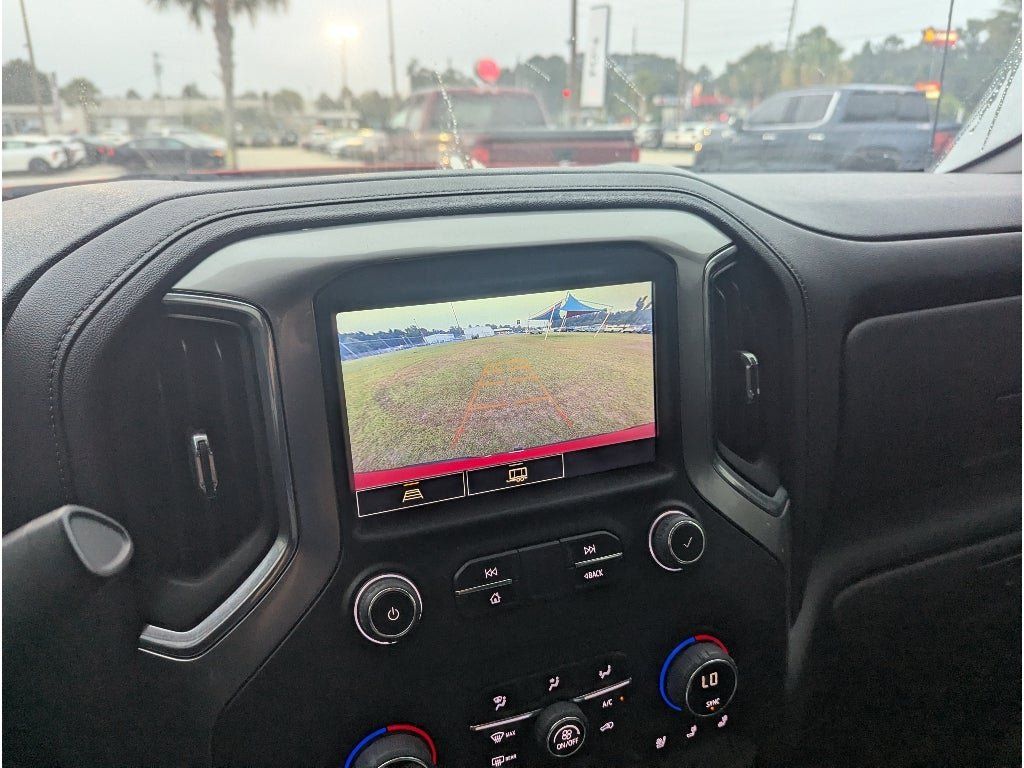 Used 2022 Chevrolet Silverado 1500 LT AWD/4WD image 19