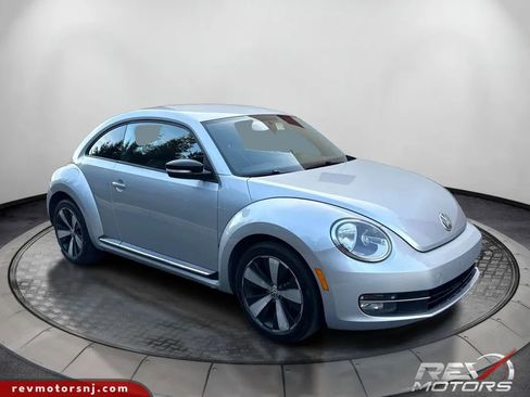 Used 2012 Volkswagen Beetle 2.0T image 7
