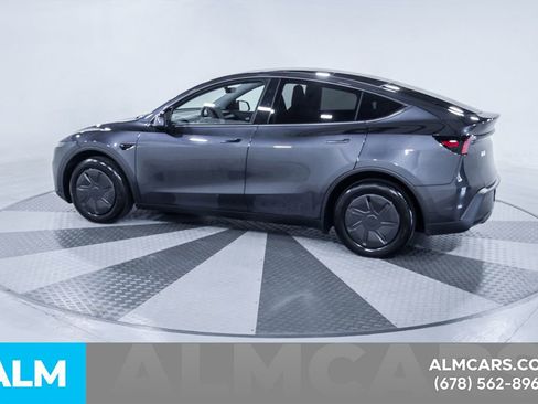 Used 2026 Tesla Model Y 2WD image 5