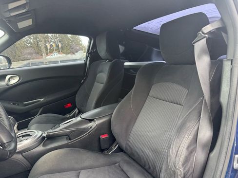 Used 2017 Nissan 370Z Coupe image 17