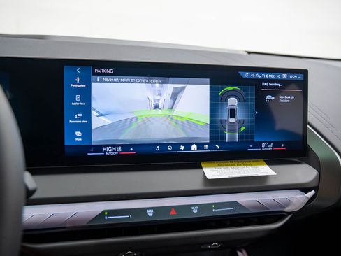 New 2026 BMW X3 xDrive30 w/ Convenience Package image 24