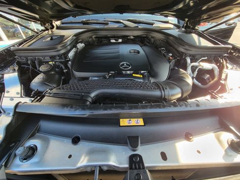 Used 2022 Mercedes-Benz GLC 300 4MATIC Coupe image 29