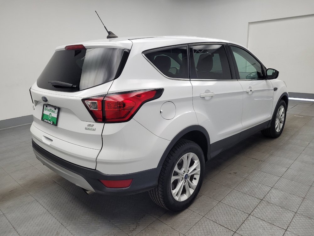 Used 2019 Ford Escape SE FWD image 9