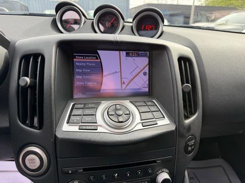 Used 2018 Nissan 370Z Touring image 21