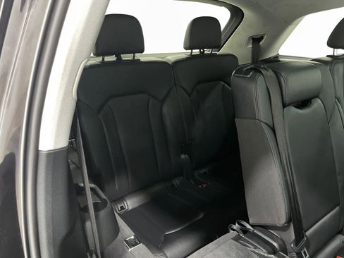 Used 2018 Audi Q7 3.0T Premium Plus w/ Premium Plus Package image 33