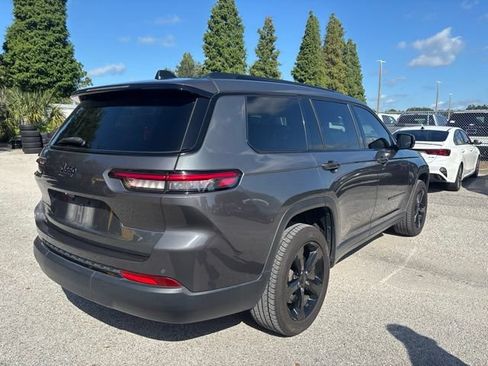 Used 2023 Jeep Grand Cherokee L Laredo RWD image 5