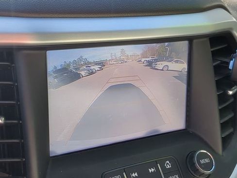 Used 2018 GMC Acadia SLT image 27