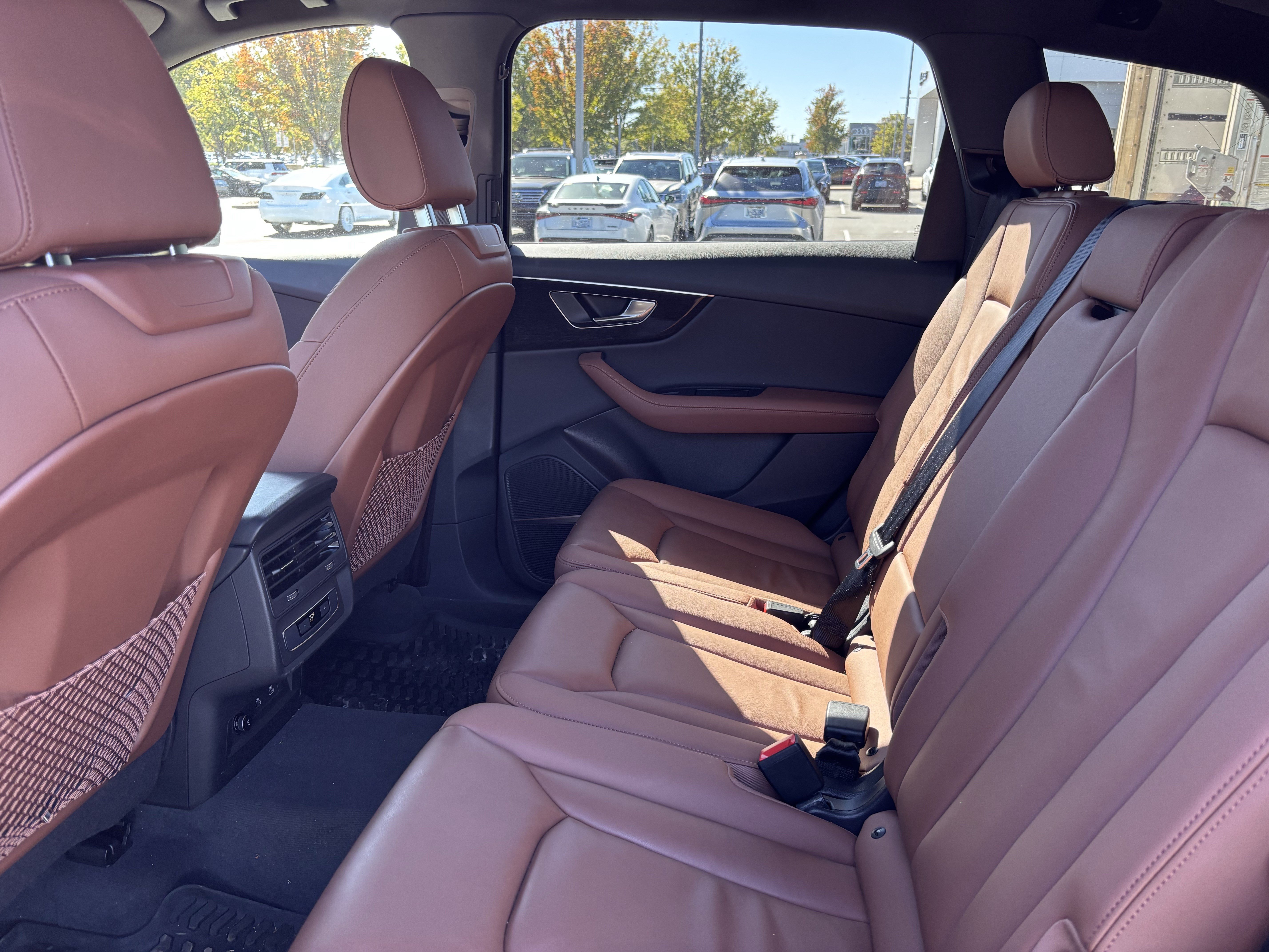 Used 2023 Audi Q7 2.0T Premium Plus w/ Premium Plus Package AWD/4WD image 19