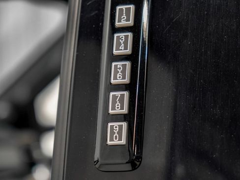Used 2024 Ford F350 Lariat w/ Lariat Ultimate Package AWD/4WD image 43