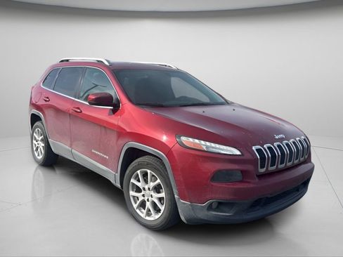 Used 2014 Jeep Cherokee Latitude image 2