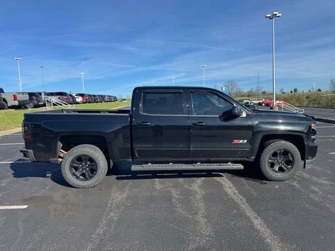 Used 2017 Chevrolet Silverado 1500 LTZ Z71 w/ Midnight Edition image 2