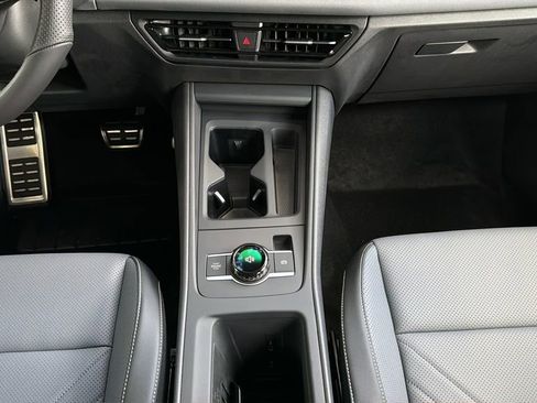 New 2026 Volkswagen Tiguan SE R-Line FWD image 18