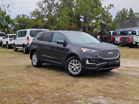 Used 2024 Ford Edge SEL image 38
