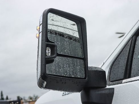 Used 2024 Chevrolet Silverado 2500 High Country w/ Technology Package image 17