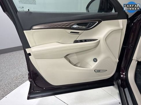 Used 2023 Buick Envision Avenir image 12