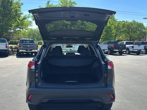 Used 2024 Toyota Corolla Cross LE w/ Moonroof Package AWD/4WD image 22