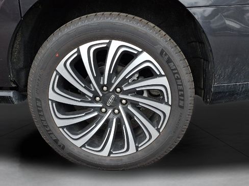 New 2025 Lincoln Navigator L Black Label AWD/4WD image 20