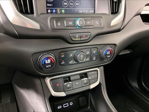 Certified 2024 GMC Terrain SLE w/ Driver Convenience Package FWD image 14