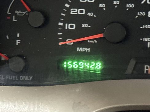 Used 2004 Ford F250 XL image 12