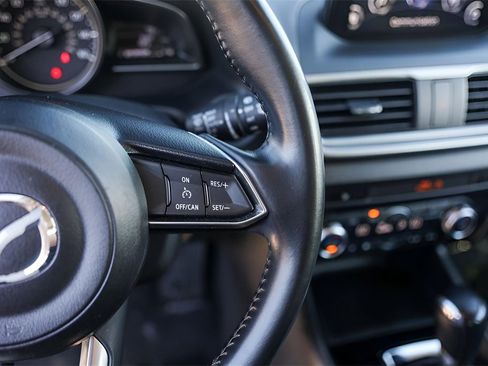 Used 2017 MAZDA MAZDA3 Touring image 16