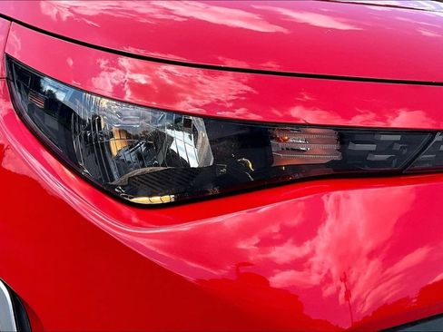 Used 2025 Kia Soul LX FWD image 28