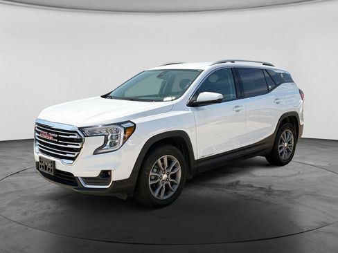 Used 2024 GMC Terrain SLT AWD/4WD image 4