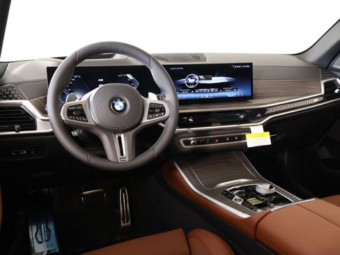New 2026 BMW X5 M60i w/ Executive Package AWD/4WD image 2