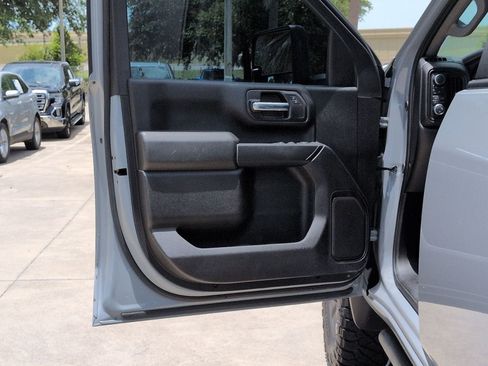 Used 2024 Chevrolet Silverado 2500 Custom w/ Custom Value Package AWD/4WD image 8