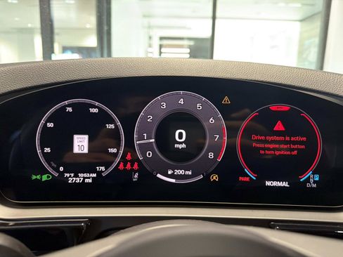 Certified 2025 Porsche Cayenne Coupe AWD/4WD image 26