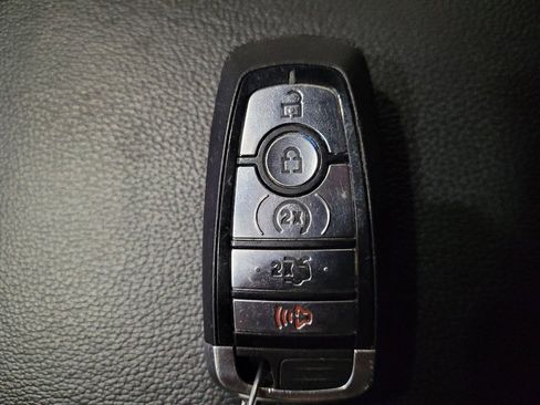 Used 2018 Ford Explorer Sport w/ Equipment Group 401A image 32