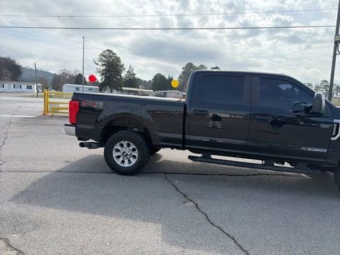 Used 2021 Ford F250 XL w/ STX Appearance Package image 9