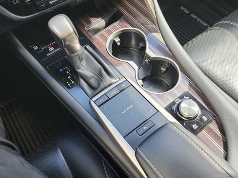 Used 2022 Lexus RX 450hL Luxury image 30