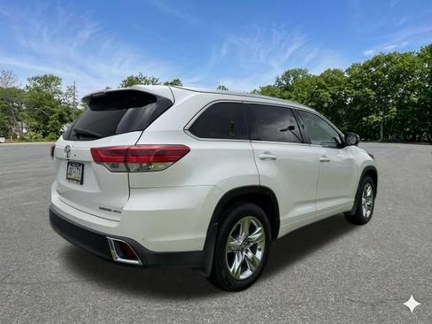 Used 2018 Toyota Highlander Limited AWD/4WD image 7