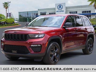 Used 2024 Jeep Grand Cherokee Limited w/ Black Appearance Package