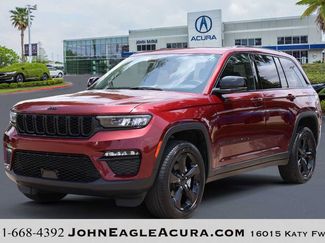 Used 2024 Jeep Grand Cherokee Limited w/ Black Appearance Package RWD video 1