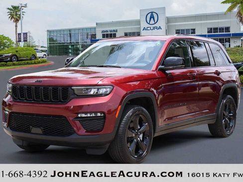 Used 2024 Jeep Grand Cherokee Limited w/ Black Appearance Package RWD image 1